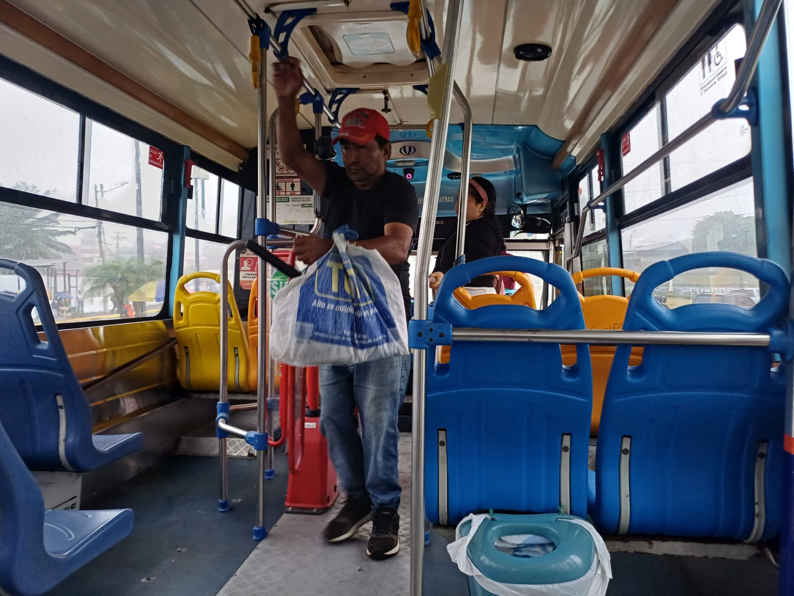 Santo Domingo Alcalde Wilson Erazo confirma implementación de cobro con tarjeta Visa en transporte público