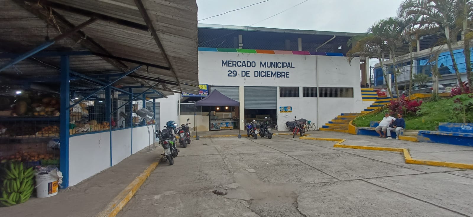 Santo Domingo Comerciantes del Mercado 29 de Diciembre adaptan horarios por seguridad