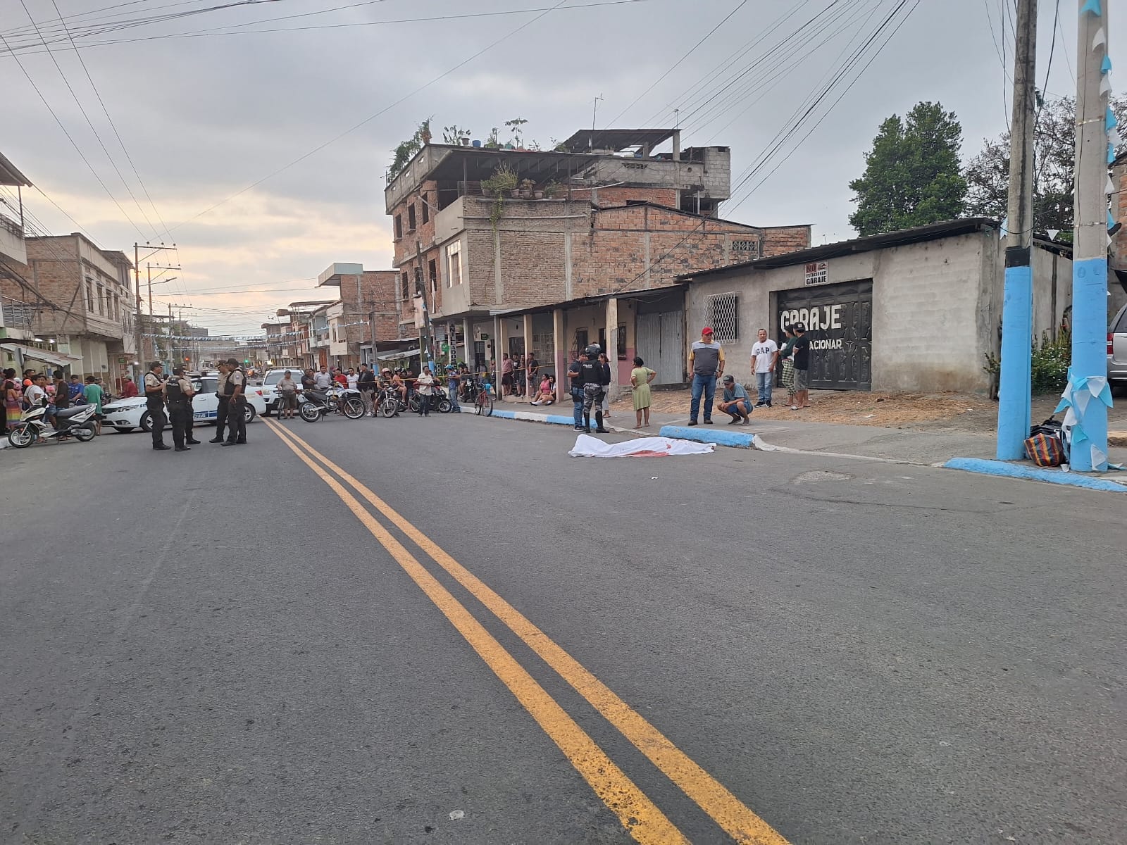 Sicarios matan al 'Frentón' en la entrada del Son Cubano de Portoviejo