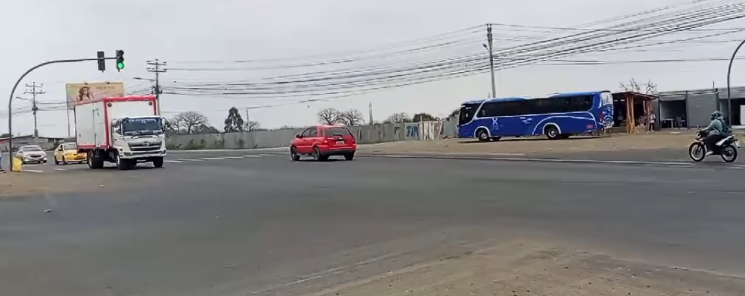 Conductores denuncian asaltos y persecuciones en la vía Portoviejo–Montecristi y el ingreso a la Colisa hacia Jaramijó.