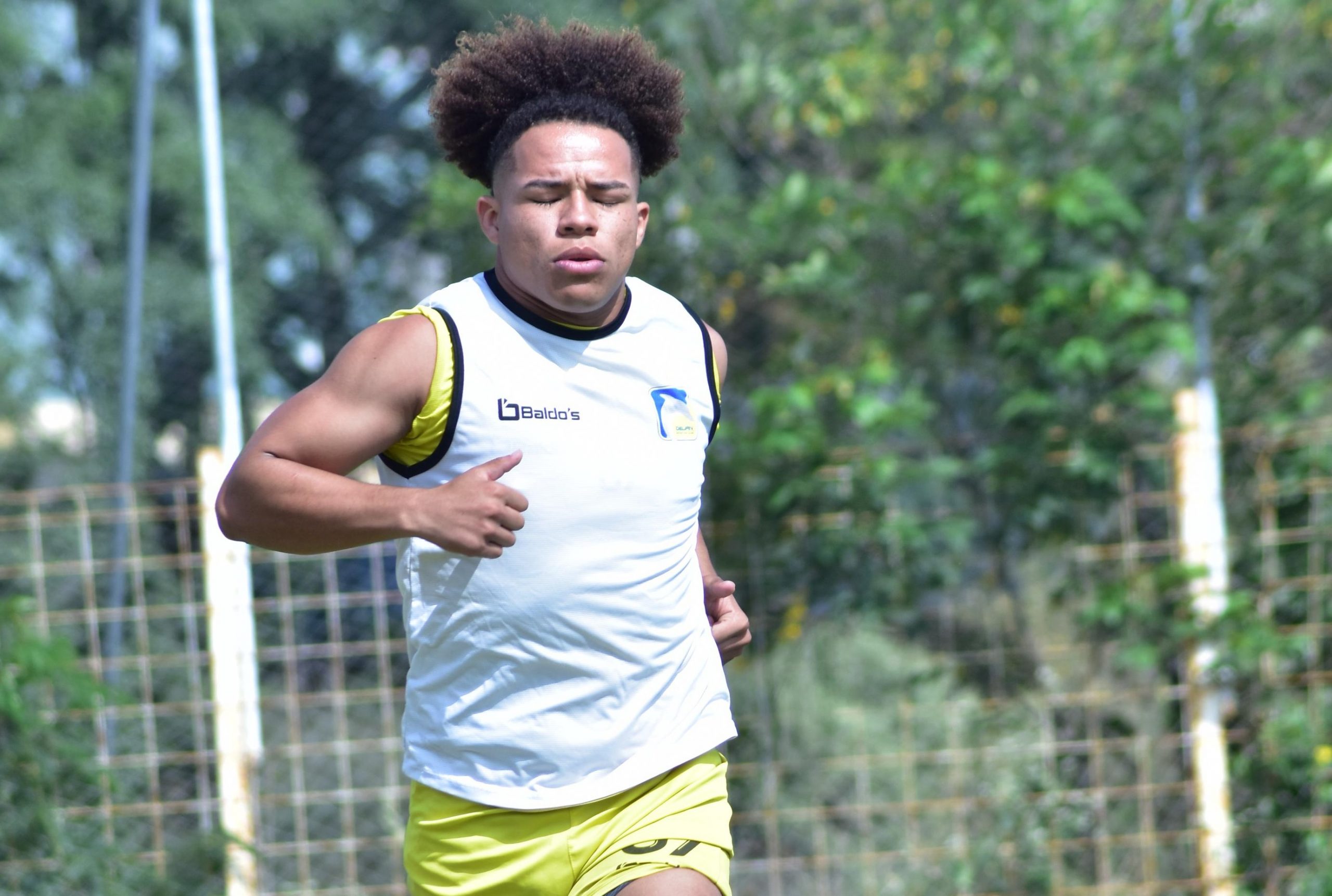 Erick Mendoza, jugador de Delfín SC.