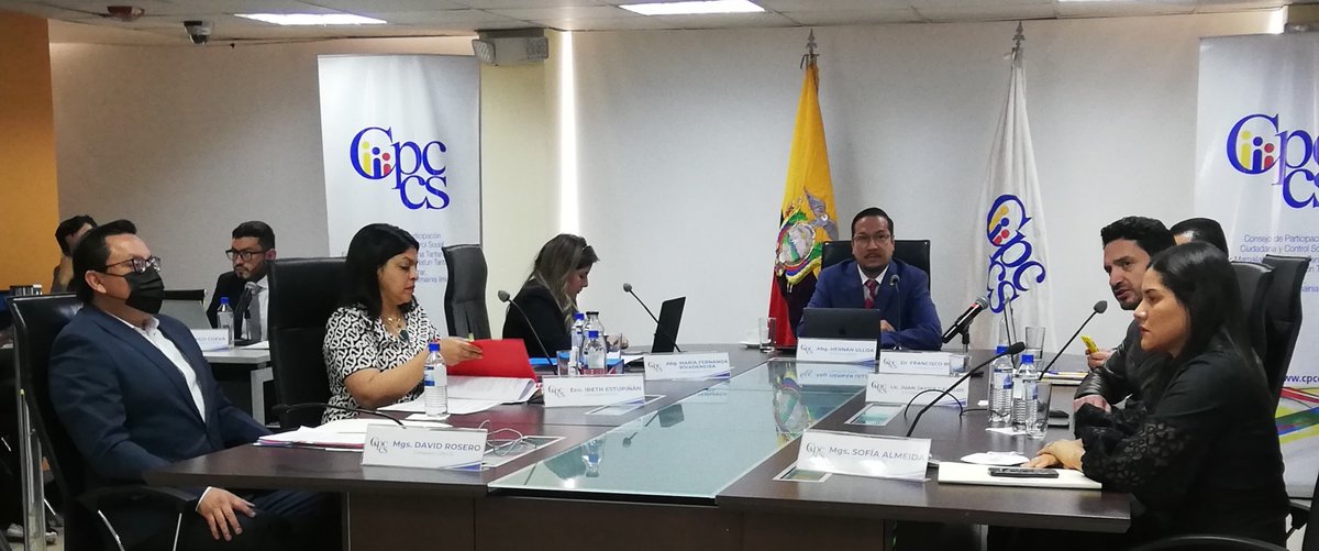 Siete académicos diseñarán los exámenes para 163 aspirantes a vocales del CNE