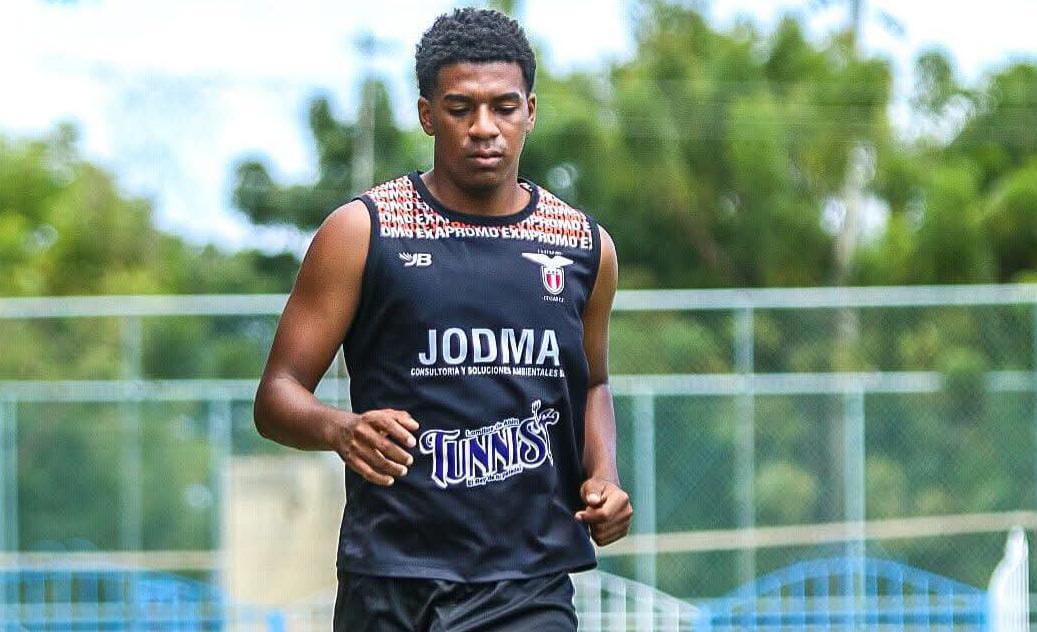 La masacre de Manta apagó el sueño futbolístico de Wil Maicol Valencia.