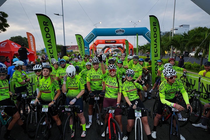 Participantes de ediciones anteriores del Gran Fondo de Nueva York.