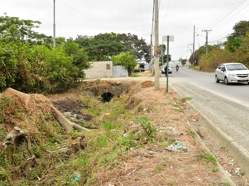 Las primeras obras pluviales arrancaron en la intersección de la Av. Gustavo Noboa con la Vía a Daule.