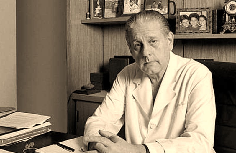 René Favaloro era una eminencia mundial. Se había convertido en uno de los mayores especialistas en cirugía cardiovascular y perfeccionó la técnica del by pass aórtico.