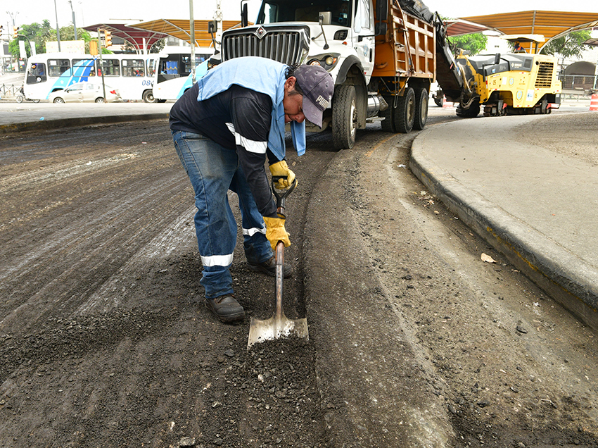 Entrada de la 8: Arrancó la rehabilitación de 1,21 kilómetros en su intersección con la Vía Perimetral.