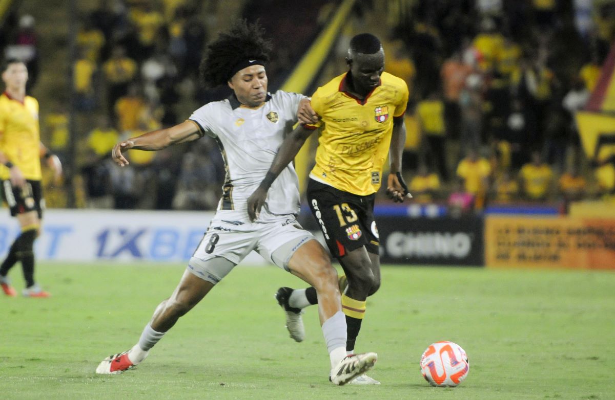 ¡Barcelona tropieza en casa! Aucas le saca un empate 1-1 en el Monumental