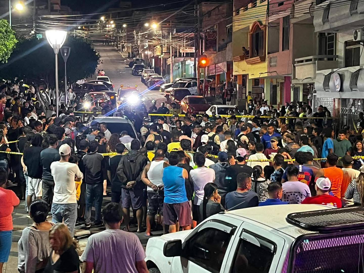 Ataque armado contra agente de Policía Judicial deja un muerto en plaza cívica de Montecristi