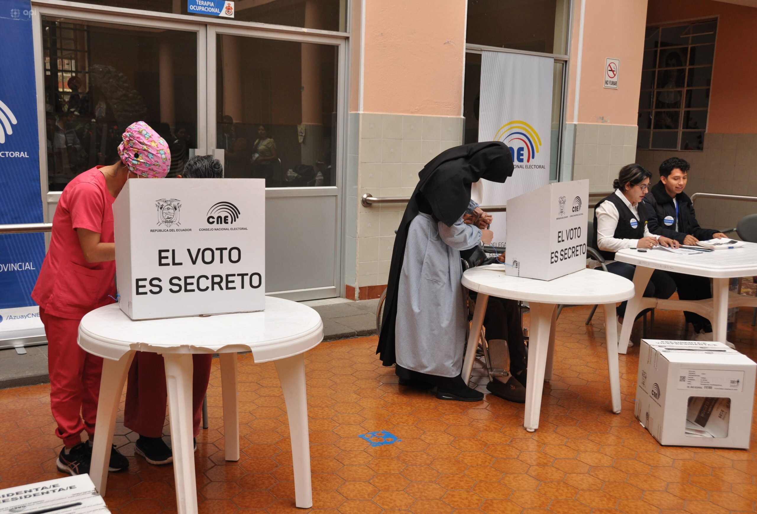 CNE define este miércoles a responsables de juntas para consulta y referendo