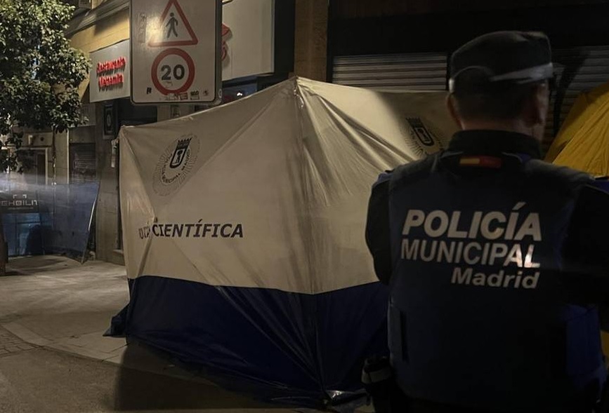 El derrumbe de un edificio en rehabilitación en el centro de Madrid, en la calle Fuencarral, dejó un saldo de cuatro personas fallecidas,