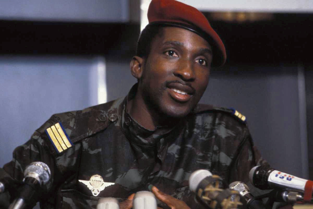 Conocido como el "Che Guevara africano", Thomas Sankara lideró una revolución en el antiguo Alto Volta, reinventando el estado como Burkina Faso.