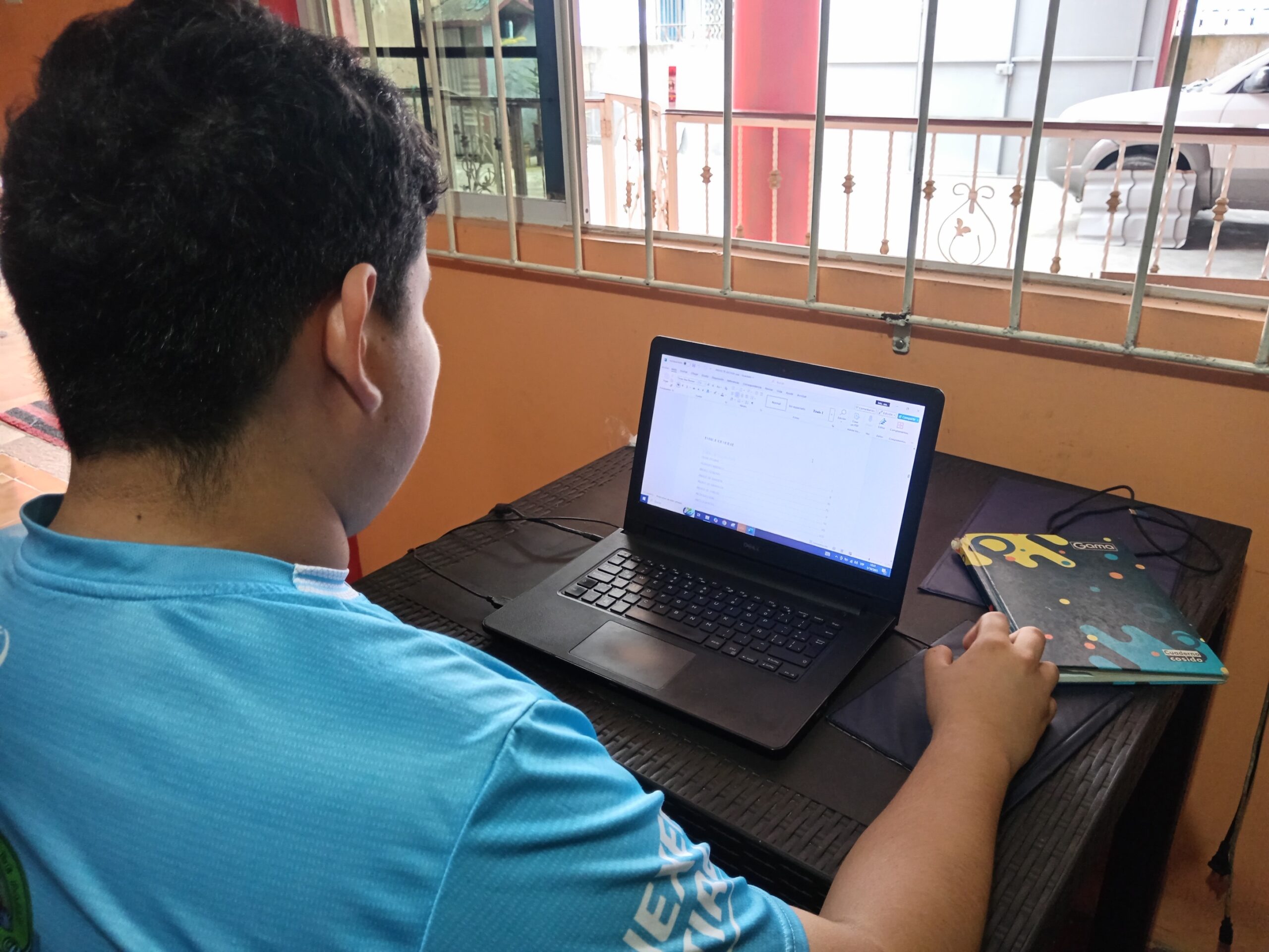Estudiantes vuelven a clases virtuales