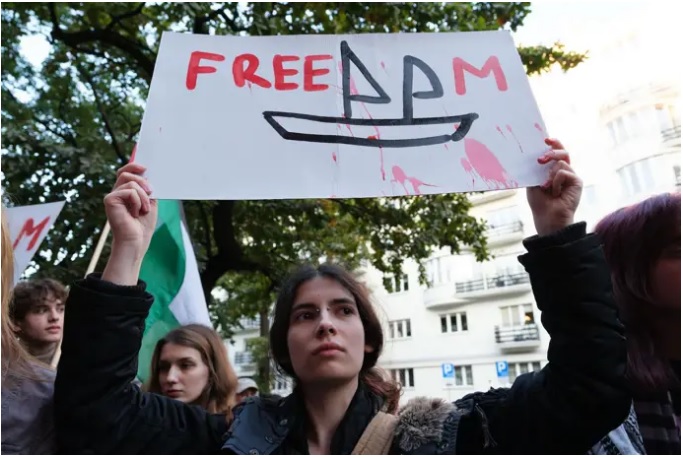 Manifestación por la liberación de los activistas de la Global Sumud Flotilla en Polonia. FOTO: Europa Press.