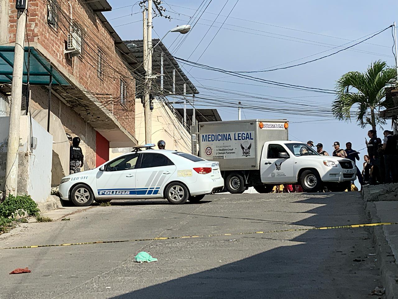 Asesinato en Manta: Víctima con antecedentes judiciales cae bajo balas en barrio La Paz.