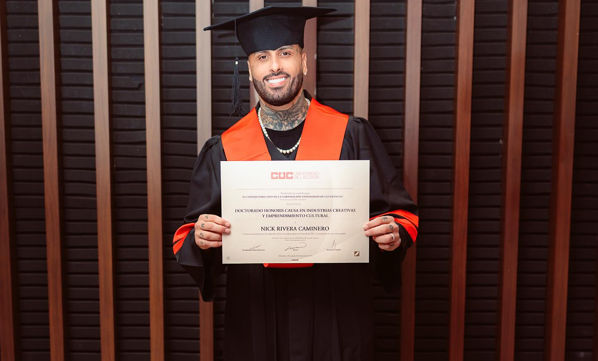 Nicky Jam recibe Doctorado Honoris Causa en Industrias Creativas y Emprendimiento Cultural