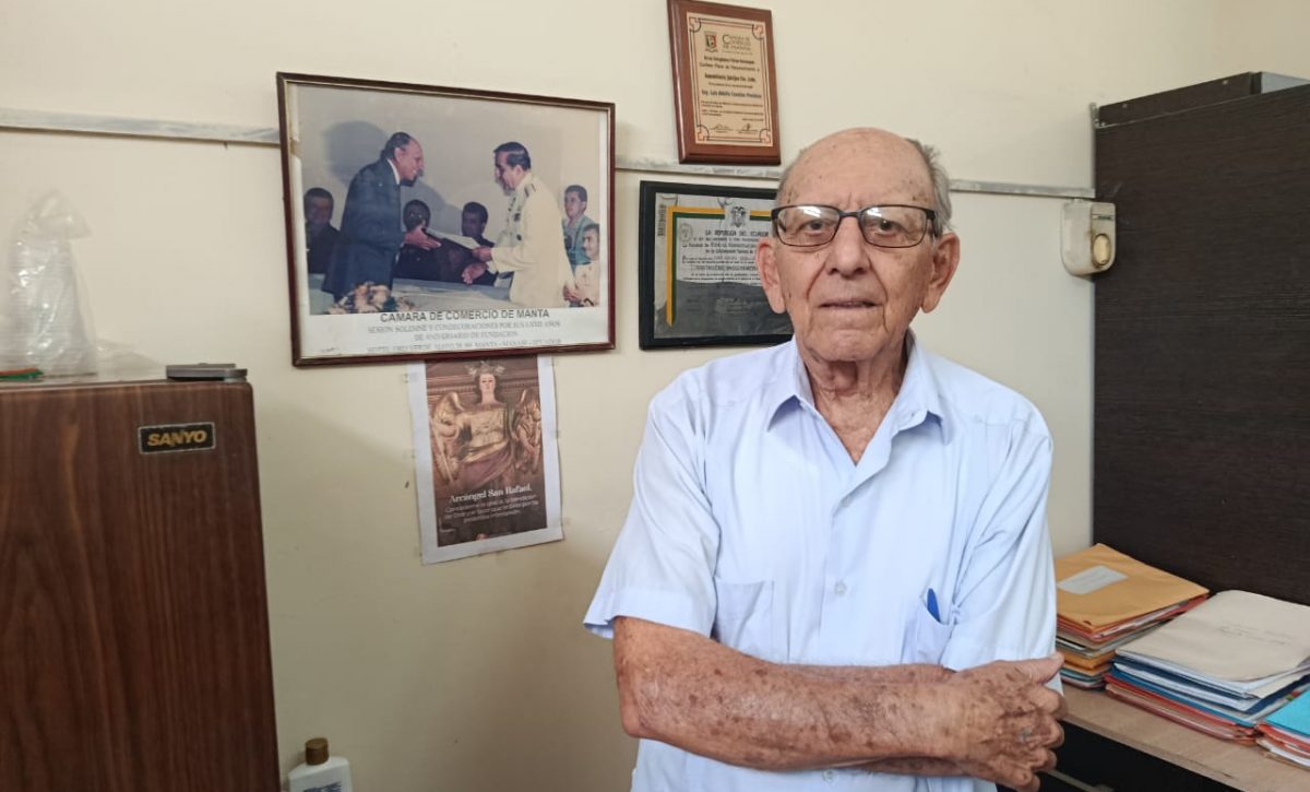 Actualmente, aunque Luis Adolfo Cevallos está jubilado, se dedica al corretaje inmobiliario.