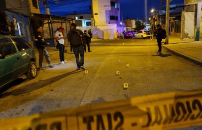 Nueve masacres en el distrito de Manta dejan 46 víctimas en 2025: la escalada de violencia entre Los Choneros y Los Lobos.