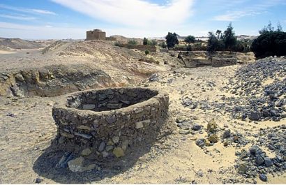 Descubren ciudades perdidas de Kharga e Imet que revelan secretos de la antigua Egipto.