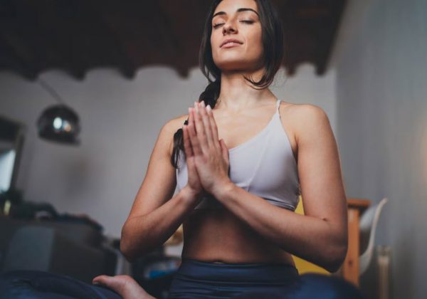 10 minutos de meditación antes de dormir beneficia a tu cuerpo y mente
