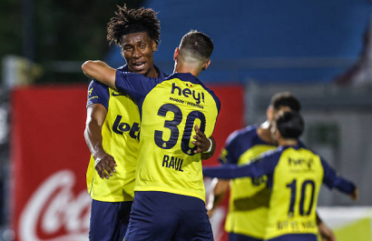 Kevin Rodríguez, celebrando tras marcar un gol.