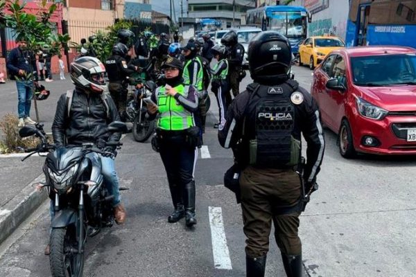 129 citaciones y 31 vehículos sancionados en operativo por seguridad vial en Quito