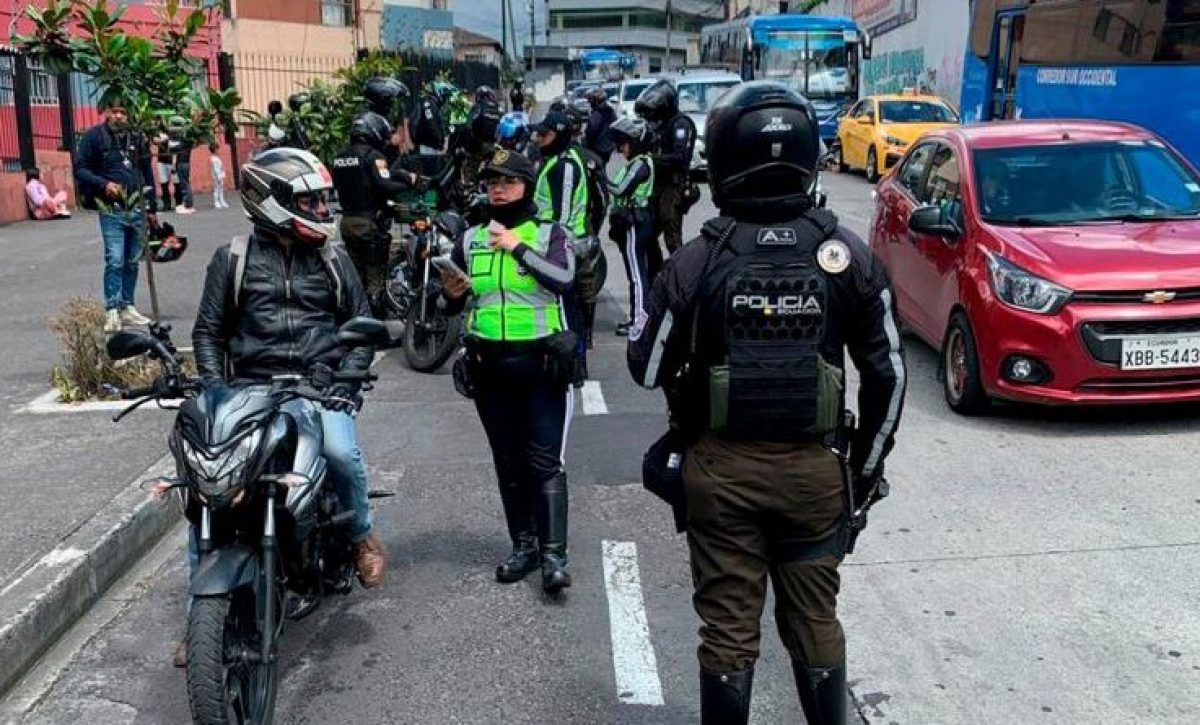 129 citaciones y 31 vehículos sancionados en operativo por seguridad vial en Quito