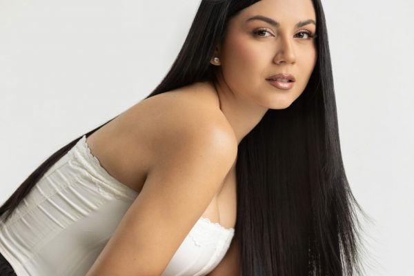 Gissela Flores: Maquillaje, política y un sueño capilar hecho realidad