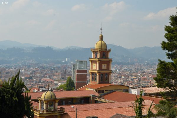 Cuenca con clima fresco y lluvias aisladas este jueves 26 de junio