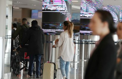 Llegada de ecuatorianos al aeropuerto de Quito