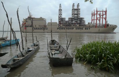 Barcaza de Karpowership