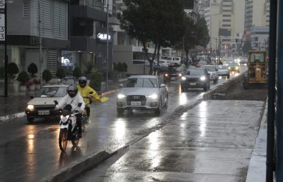 Viernes con cielos despejados en la Costa y clima lluvioso en Quito y Cuenca