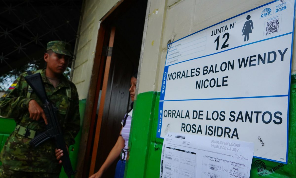 El CNE habilitó varios canales para consultar el lugar de votación