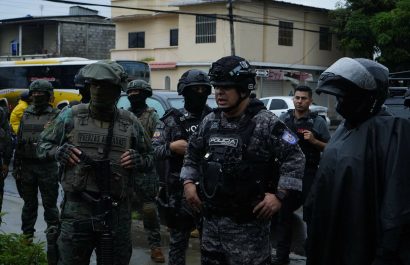 En varios sectores del cantón Durán la Policia Nacional en conjunto con el Grupo de Operaciones Militares de Ambito Interno (GOMAI-DURAN) realizaron el operativo "Tormenta 19". Fotos: César Muñoz/API