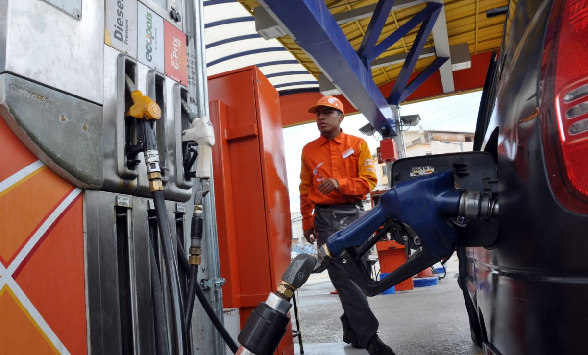 Gasolina Extra y Ecopaís suben 10 centavos en Ecuador: nuevo precio rige desde el 12 de julio