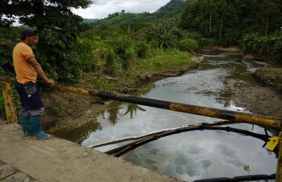 Petroecuador inicia indemnización por derrame de petróleo en Esmeraldas.