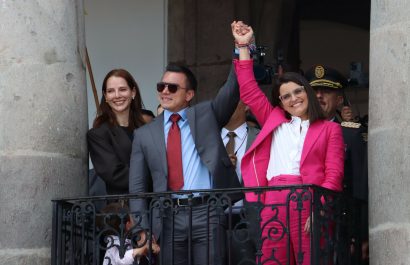 Daniel Noboa junto a María José Pinto (der), en el palacio de Carondelet. FOTO: API