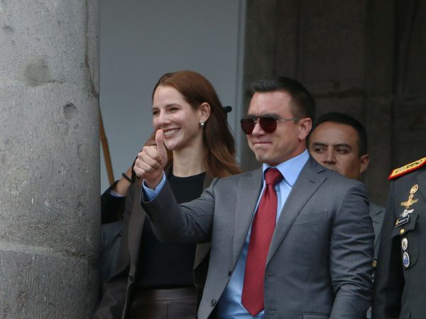 Daniel Noboa (der.) ganó las elecciones presidenciales, el pasado 13 de abril.