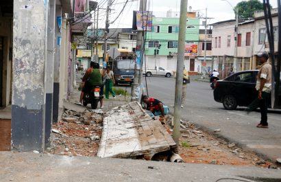 Varios daños estructurales deja el temblor con magnitud de 6.0 con epicentro en Esmeraldas. Foto: API.