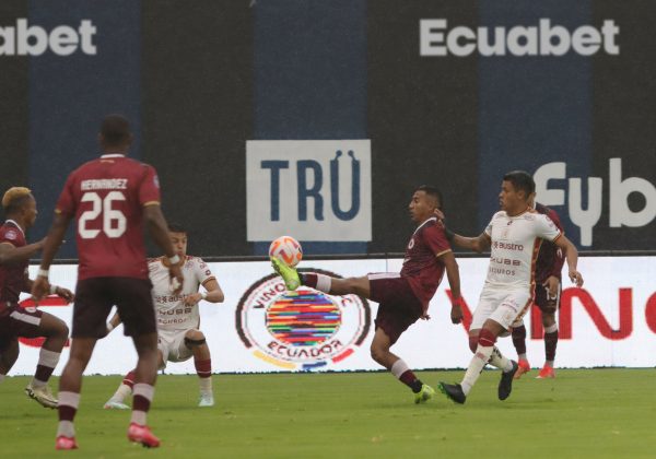 Vinotinto cae tras siete fechas: así fue el triunfo agónico de Deportivo Cuenca