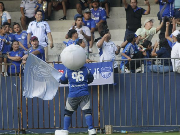 ¡Emelec está de fiesta! El Bombillo celebra 96 años de gloria y pasión