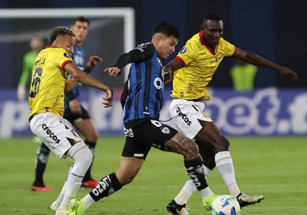 Sangolqui, martes 27 de mayo del 2025 
Cotejo entre Independiente del Valle vs. Barcelona, por la fecha 6 de la fase de Grupos de la Conmebol Libertadores 2025, en el Estadio Banco de Guayaquil. 
Fotos : API / Rolando Enríquez