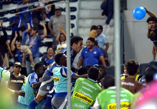 Emelec ya podrá contratar jugadores para esta segunda etapa del torneo.