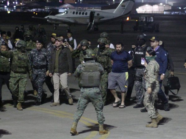 ‘Fito’, líder de Los Choneros, fue arrestado en Manta tras intensa operación policial y militar