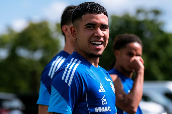 Kendry Paez inicia su recorrido en Europa jugando con el Racing de Estrasburgo