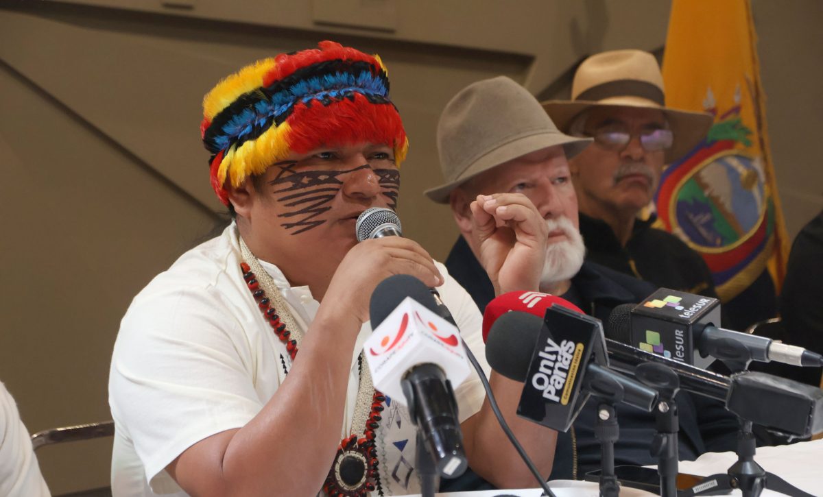 Marlon Vargas, presidente de la Confederación de Nacionalidades Indígenas del Ecuador (Conaie), en rueda de prensa. FOTO: API.
