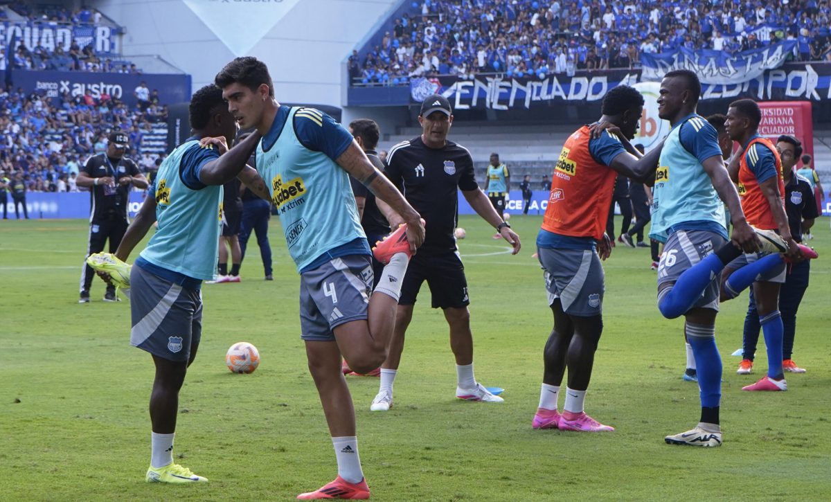 Futbolistas de Emelec desmienten a su presidente y detallan atrasos de sueldos