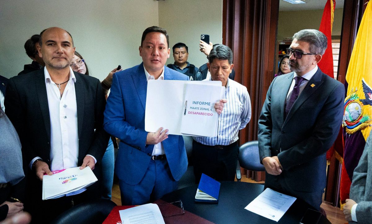 Autoridades de Azuay celebran revocatoria de licencia ambiental de Loma Larga, pero exigen anular la concesión minera