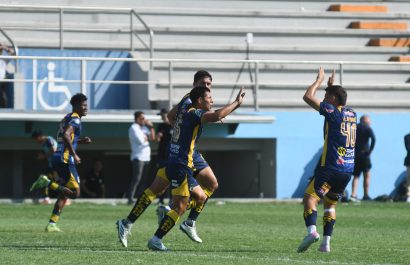 Luis Castro anotó uno de los goles con los que Delfín SC empató 2-2 ante El Nacional. FOTO: API.