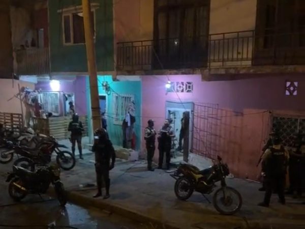 El hecho ocurrió en el barrio Miraflores, en Manta. FOTO: Captura de pantalla.